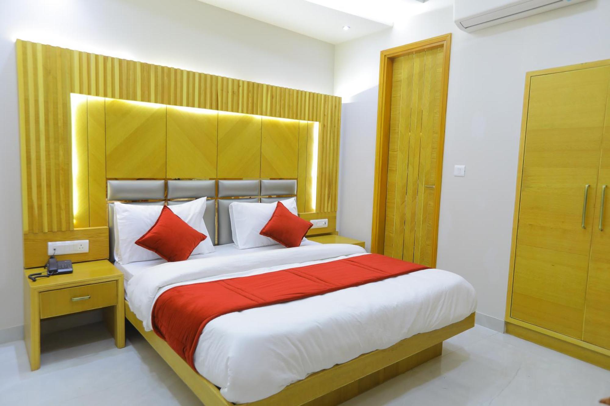 Hotel Glitz - Walk In From New Delhi Railway Station Exterior foto